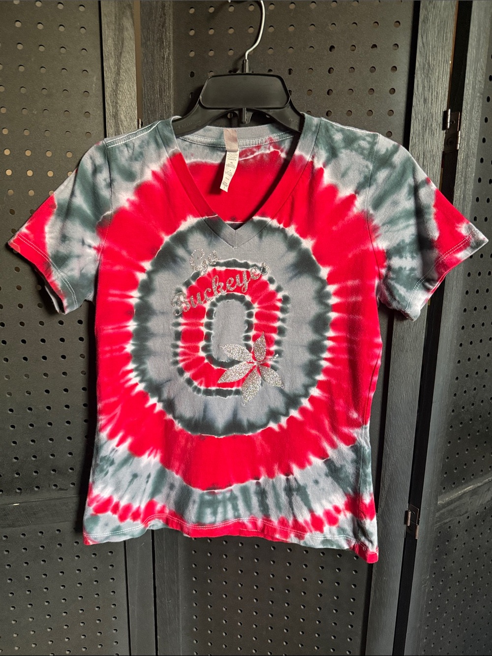 Women's Tie-Dye V-Neck Tee with Embellished 'O' Script